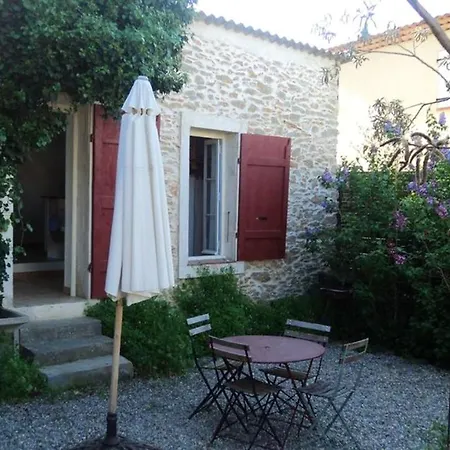 Studio A La Ciotat Avec Piscine Partagee Terrasse Amenagee Et Wifi A 2 Km De La Plage *